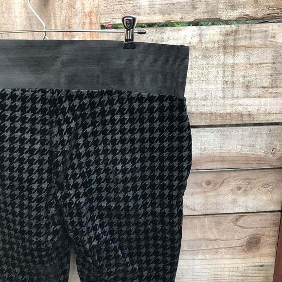 Black & Gray Pants Houndstooth - Picture 6 of 7